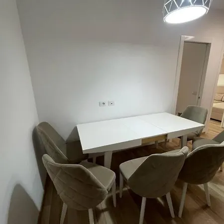 Apartment P&l Seaside Luxurious Golem (Tirana)