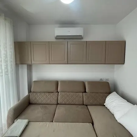 Apartment P&l Seaside Luxurious Golem (Tirana)