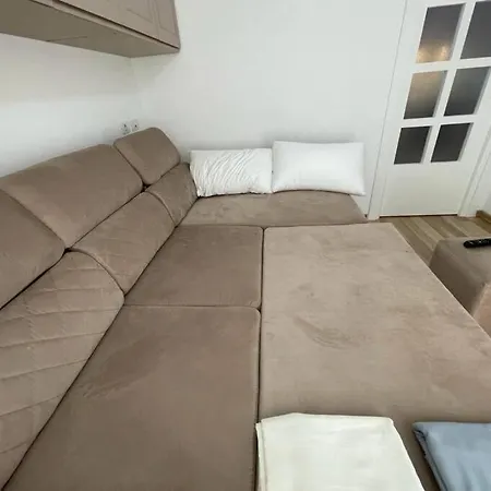 P&l Seaside Luxurious Golem (Tirana)
